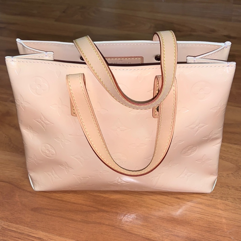 NWOT Authentic Louis Vuitton Vernis Reade Marshmallow Handbag - Picture 1 of 15